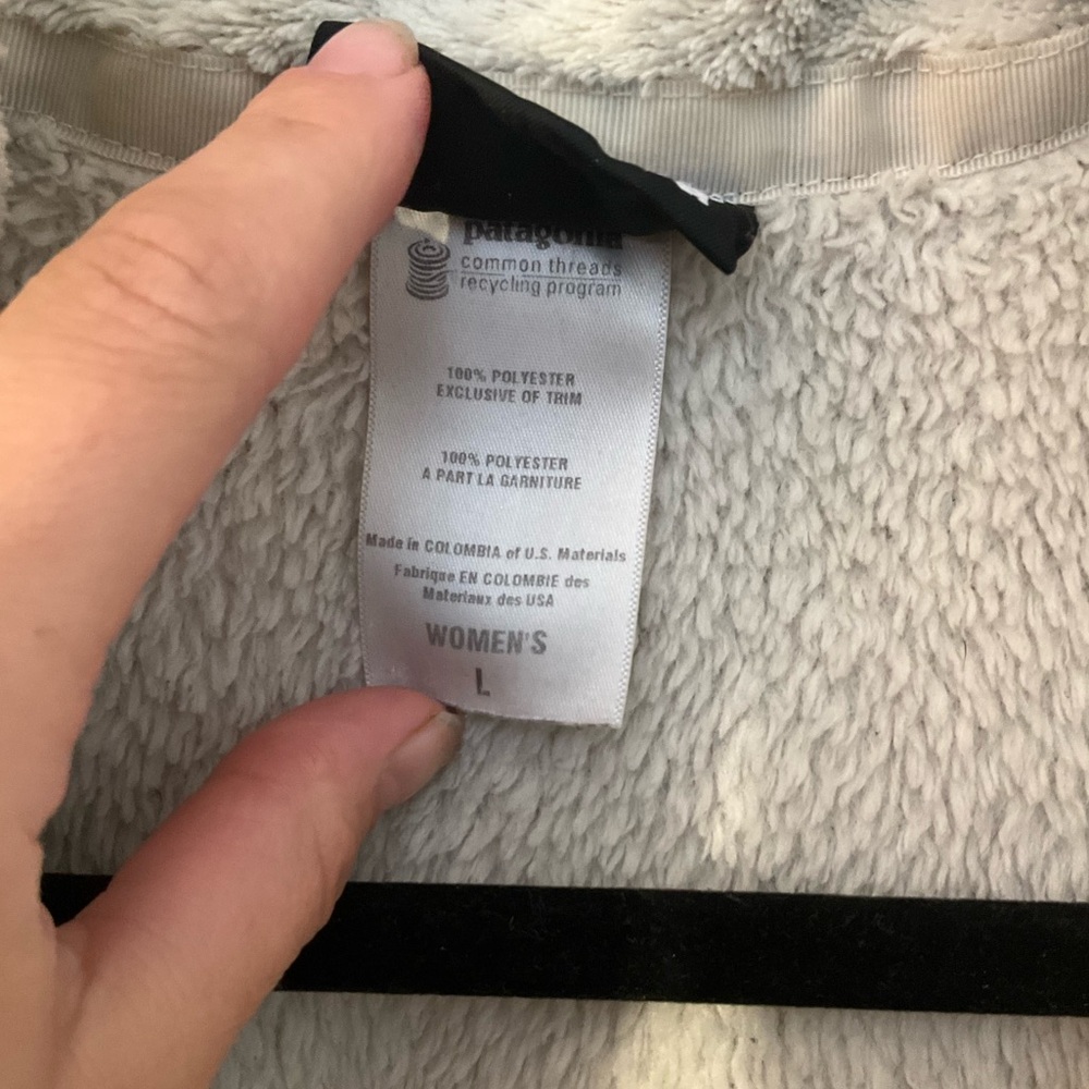 Patagonia Re-Tool Cream Fleece Jacket - Picture 7 of 12